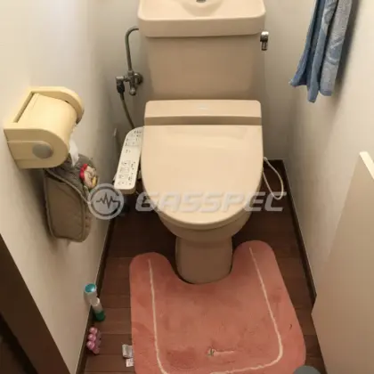 施工前の便座（TCF6220）