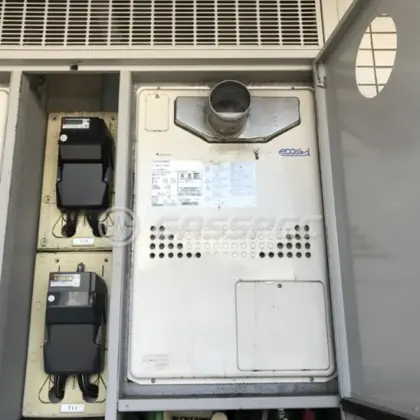 施工前の暖房熱源機（GTH-C2436AWX3H-T）