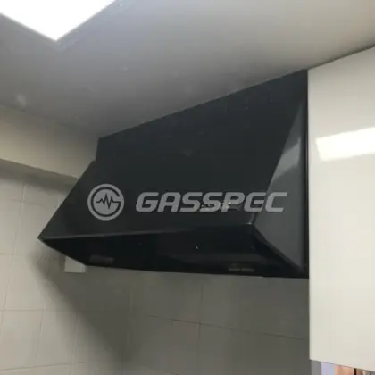 施工前のレンジフード
