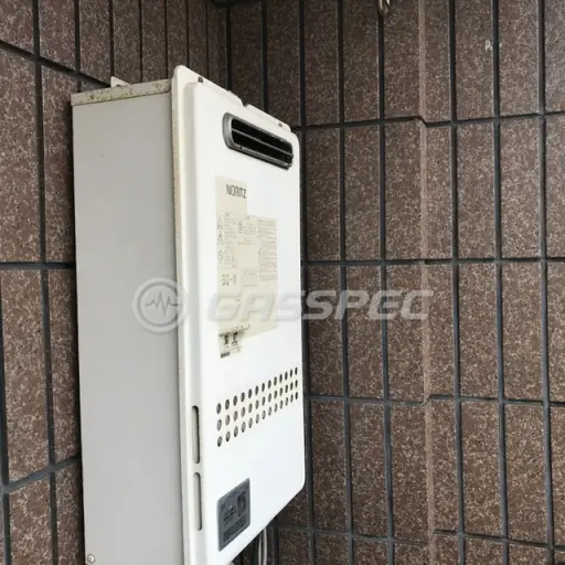 交換前の給湯器