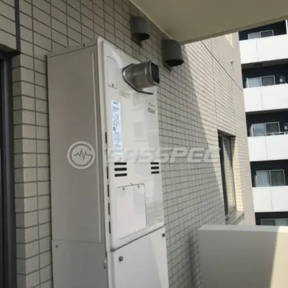 施工前の暖房熱源機（RUFH-K2403AT2-3）