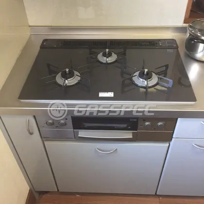 施工後のビルトインガスコンロ（リンナイ RHS71W23L9RSTW）