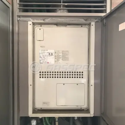 施工前の暖房熱源機（GTH-2413AWXH-H）