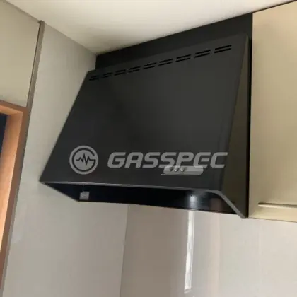 施工前のレンジフード