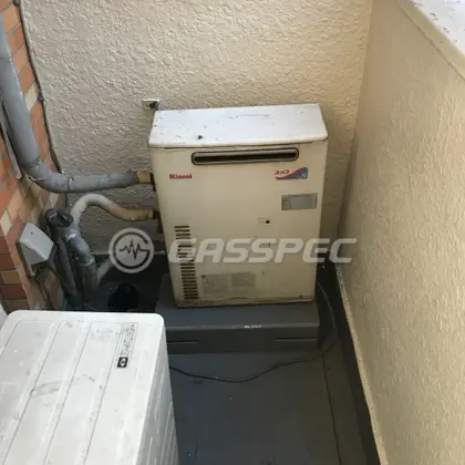 施工前の給湯器（RUX-2406-G-E）