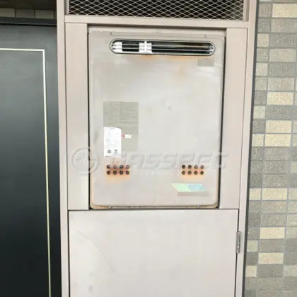 施工前の給湯器（GT-2400AWX）
