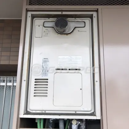 施工前の暖房熱源機（RUFH-V2400SAT2-3）