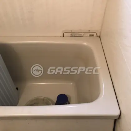 施工前の給湯器（WF-1611AT）