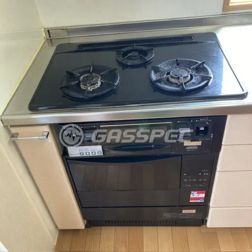 交換前のビルトインガスコンロ（ハーマン DG32B5DC/DR408C）