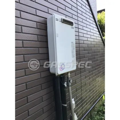 施工前の給湯器（TP-SQ100R-1）
