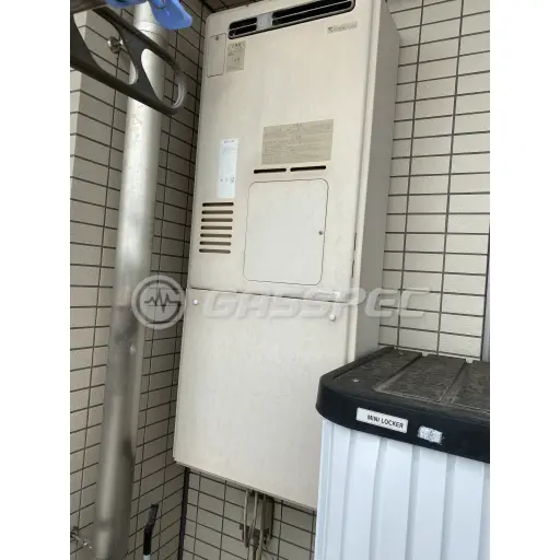 交換前の暖房熱源機（リンナイ RUFH-V2400SAW2-3）