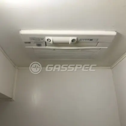 施工前の浴室乾燥機（RBHM-C334K1P）