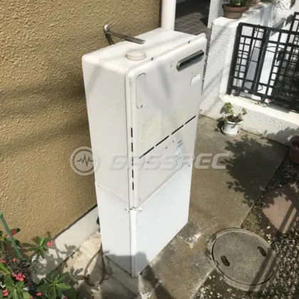 施工前の暖房熱源機（RH-201W2-6）