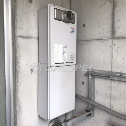 施工前の給湯器（RUJ-V1601T）