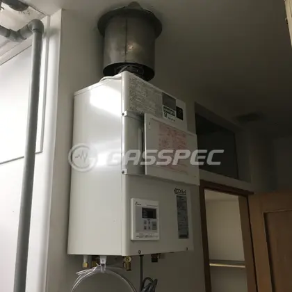 施工後の給湯器（パーパス PG-H2400E-H）