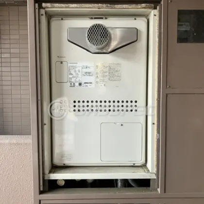 施工前の暖房熱源機（GTH-2444AWX3H-T）
