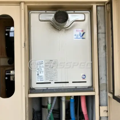 施工前の給湯器（RUF-V2405SAT）