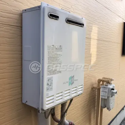 施工前の給湯器（FH-20WD）