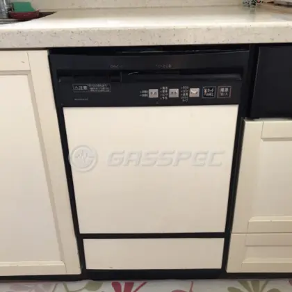 施工前のビルトイン食洗機（NP-P45D1P1AA）