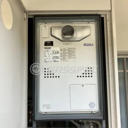 施工前の暖房熱源機（GTH-C2437SAWX6H-T）