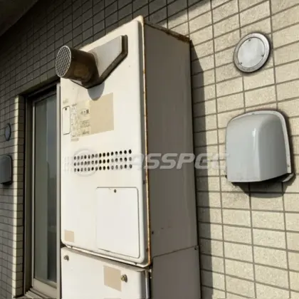 施工前の暖房熱源機（GTH-2434AWX3H-T）