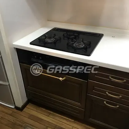 施工前のビルトインガスコンロ（DW32C8DTR）