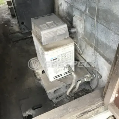 施工前の給湯器（GF-200D）