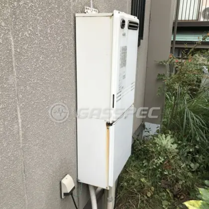 施工前の給湯器（GT-2427AWX）