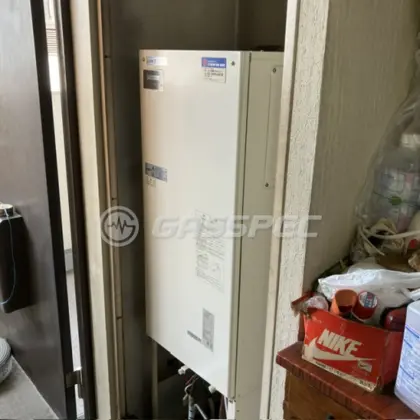 施工前の給湯器（AD-207FFBZ）
