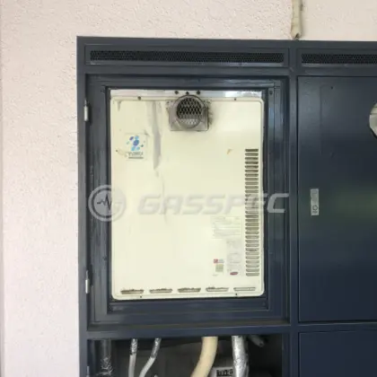 施工前の給湯器（KG-OURB-1600D-TPB）