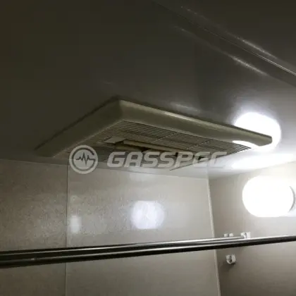 施工前の浴室乾燥機（FD2809J3）