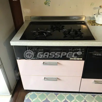 施工前のビルトインガスコンロ（RRG731AOL1K）