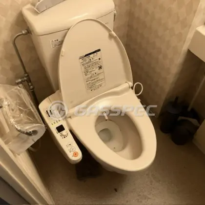 施工前の便座（TCF261GR）