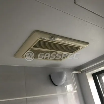 施工前の浴室乾燥機（DBD-28KTSA）