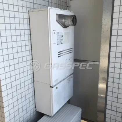 施工前の給湯器（GTH-2434SAWX3H-T）