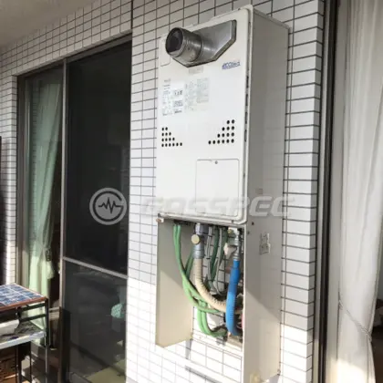 施工前の暖房熱源機（GTH-C2436AWX-T）