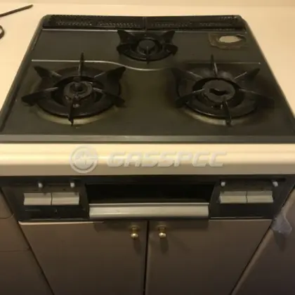 施工前のビルトインガスコンロ（RBG-31A8FS）