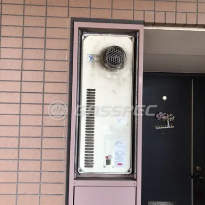 施工前の給湯器（OURB-1601D-T）