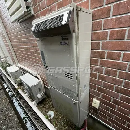 施工前の暖房熱源機（RUFH-K2403SAW2-3(A)）