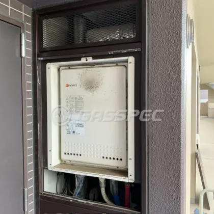 施工前の給湯器（GT-2428SAWX-H）