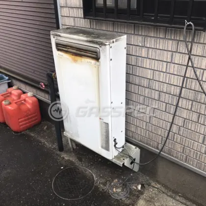 施工前の給湯器（RFS-2400A）