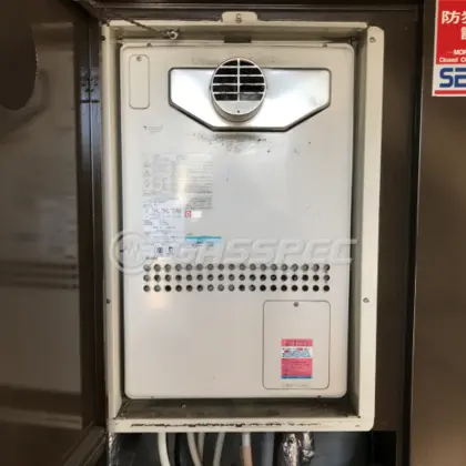 施工前の暖房熱源機（GTH-2401AWXH-T）