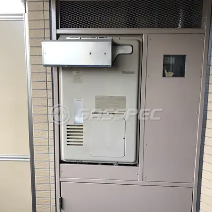 施工前の暖房熱源機（RUFH-V2400AA2-3）