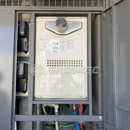 施工前の暖房熱源機（GTH-2434AWX3H-T）