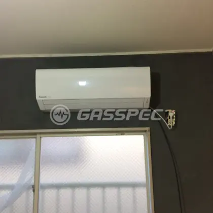 施工後のエアコン（パナソニック CS-22７CF）