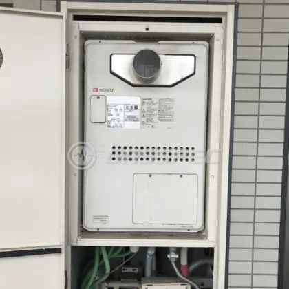 施工前の暖房熱源機（GTH-2417AWX3H-T）