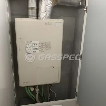 施工前の暖房熱源機（GTH-2417AWX6H-FF）