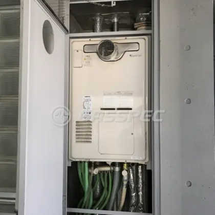 施工前の暖房熱源機（RUFH-V2400SAT2-6）