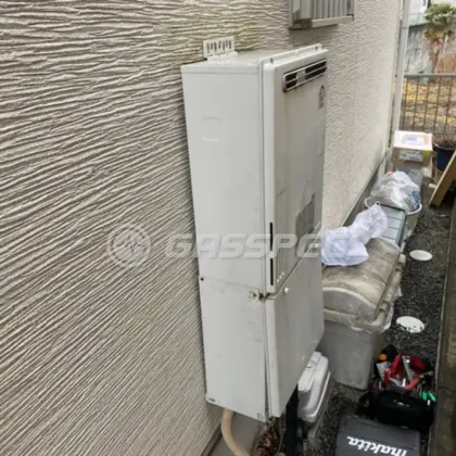 施工前の給湯器（GX-2400AW）