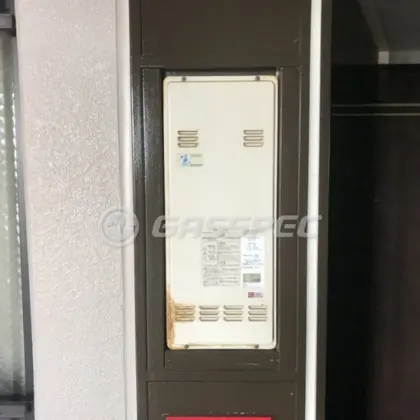 施工前の給湯器（OURB-1602Z2-CU）